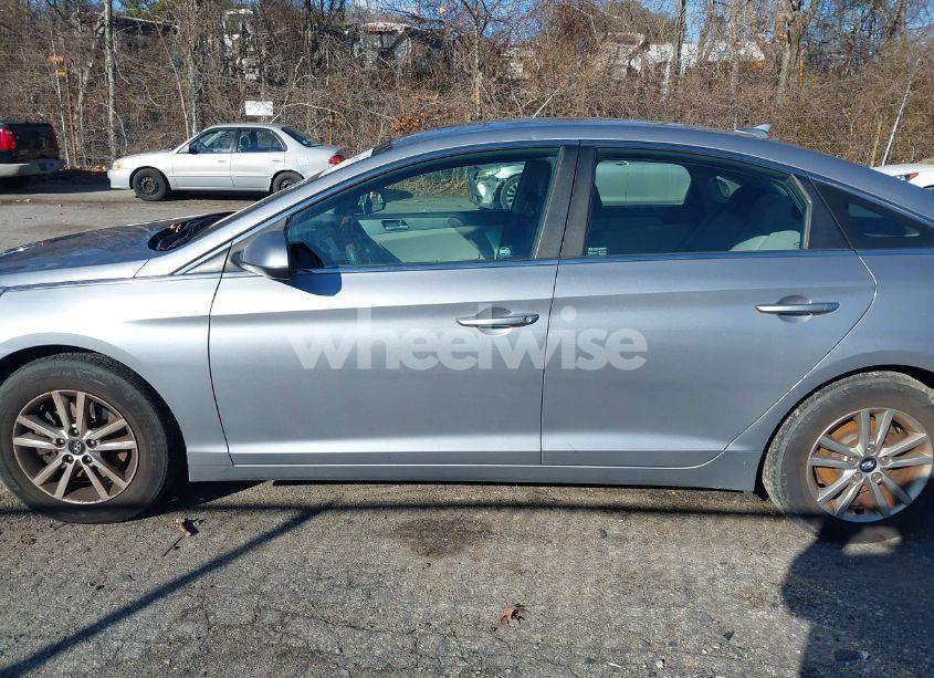 Photo 14 of 2016 Hyundai Sonata SE (VIN 5NPE24AF1GH273472)