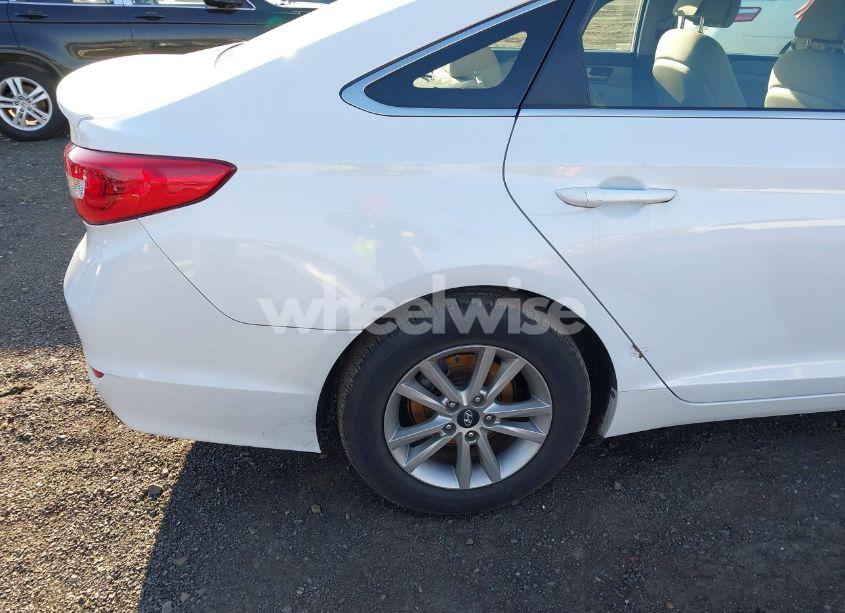 Photo 17 of 2016 Hyundai Sonata SE (VIN 5NPE24AF1GH275237)