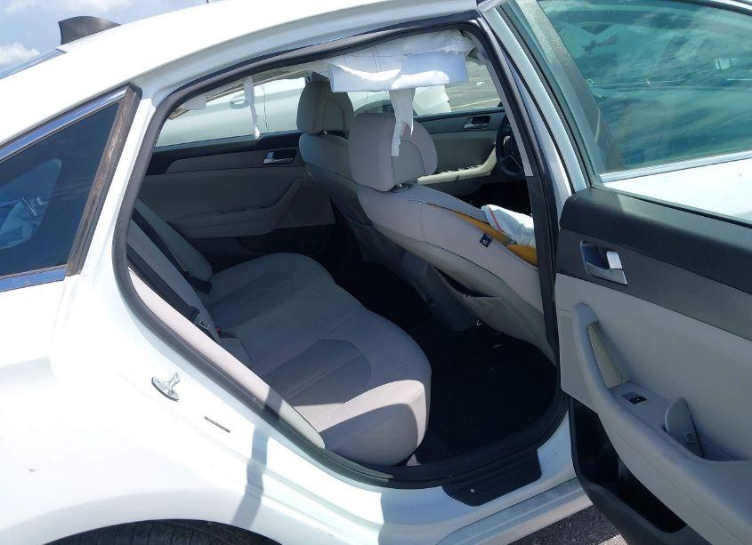 Photo 8 of 2016 Hyundai Sonata SE (VIN 5NPE24AF1GH279062)