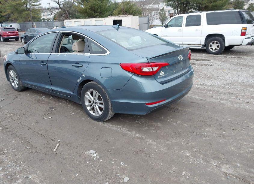 Photo 3 of 2016 Hyundai Sonata SE (VIN 5NPE24AF1GH279188)