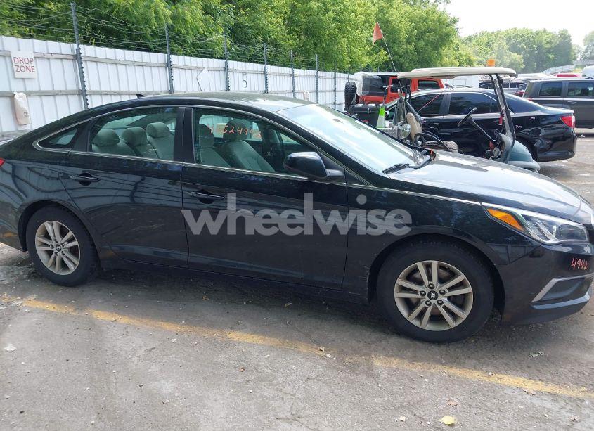 Photo 13 of 2016 Hyundai Sonata SE (VIN 5NPE24AF1GH284939)