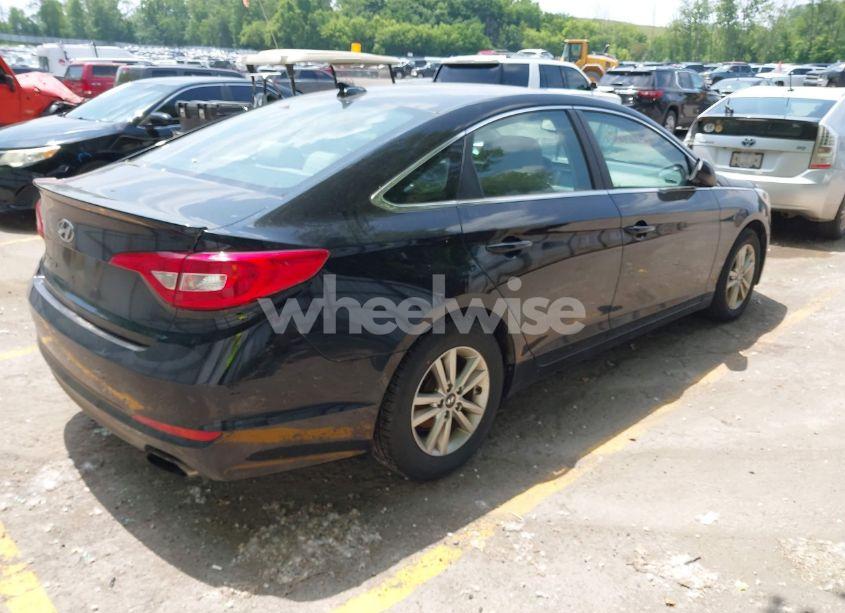 Photo 4 of 2016 Hyundai Sonata SE (VIN 5NPE24AF1GH284939)