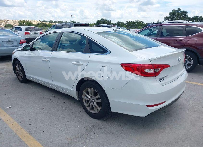 Photo 3 of 2016 Hyundai Sonata SE (VIN 5NPE24AF1GH285265)