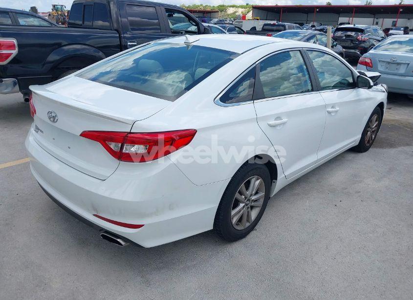 Photo 4 of 2016 Hyundai Sonata SE (VIN 5NPE24AF1GH285265)
