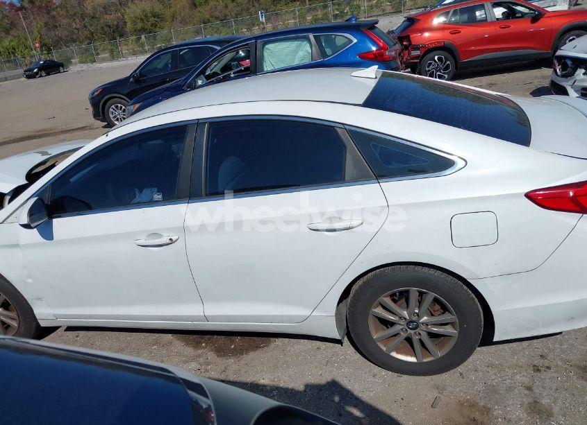Photo 14 of 2016 Hyundai Sonata SE (VIN 5NPE24AF1GH297559)