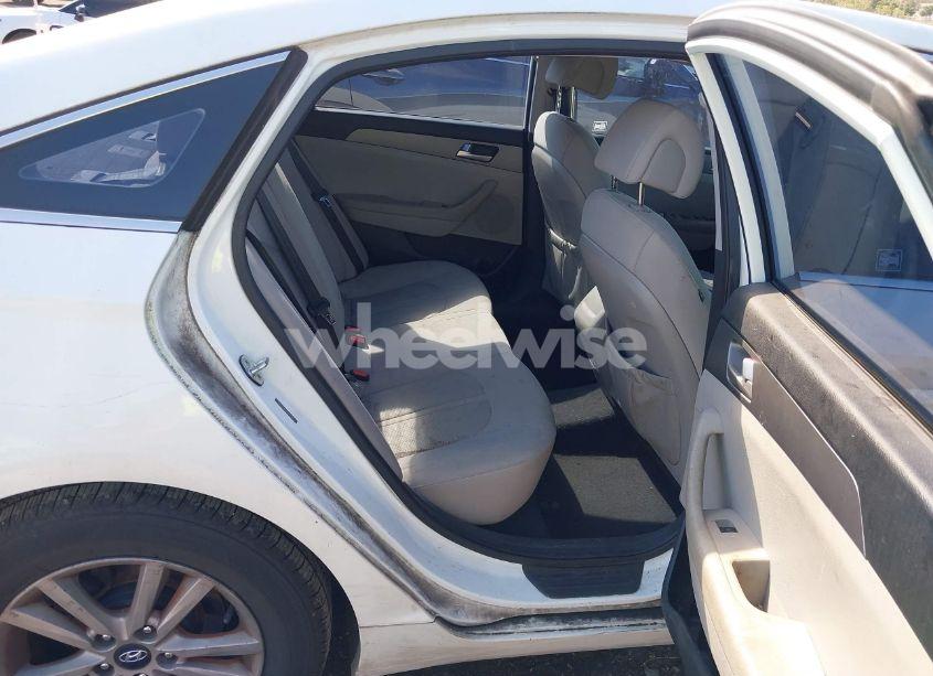 Photo 8 of 2016 Hyundai Sonata SE (VIN 5NPE24AF1GH297559)