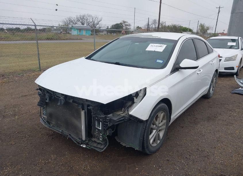 Photo 6 of 2016 Hyundai Sonata SE (VIN 5NPE24AF1GH317891)