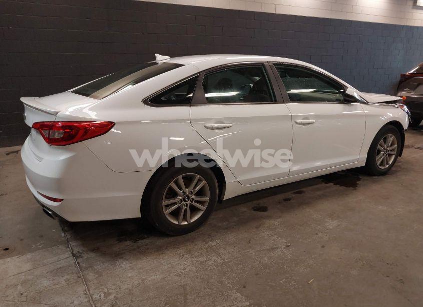 Photo 4 of 2016 Hyundai Sonata SE (VIN 5NPE24AF1GH334058)