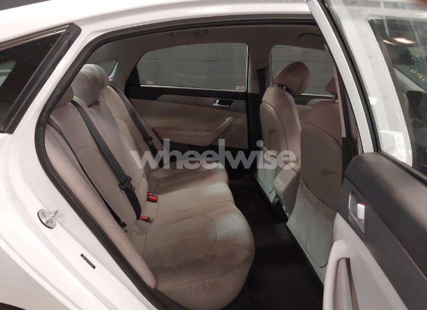 Photo 8 of 2016 Hyundai Sonata SE (VIN 5NPE24AF1GH334058)