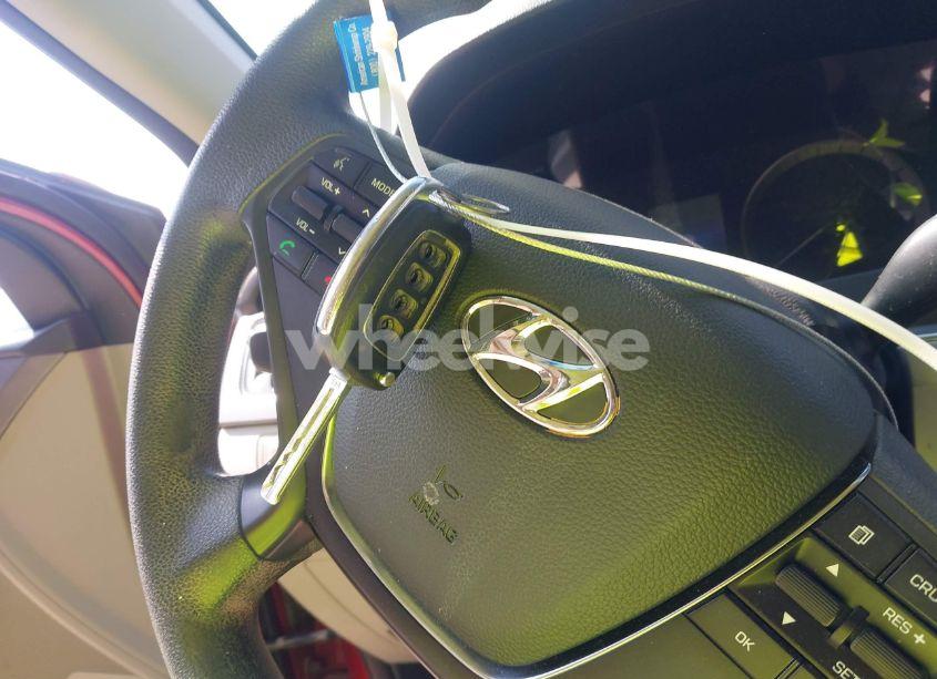 Photo 11 of 2016 Hyundai Sonata SE (VIN 5NPE24AF1GH336473)