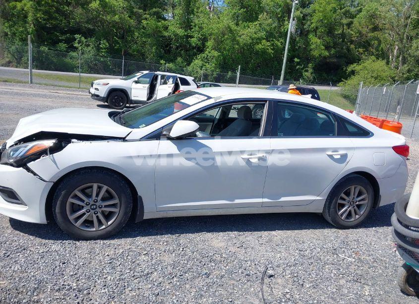 Photo 14 of 2016 Hyundai Sonata SE (VIN 5NPE24AF1GH337963)