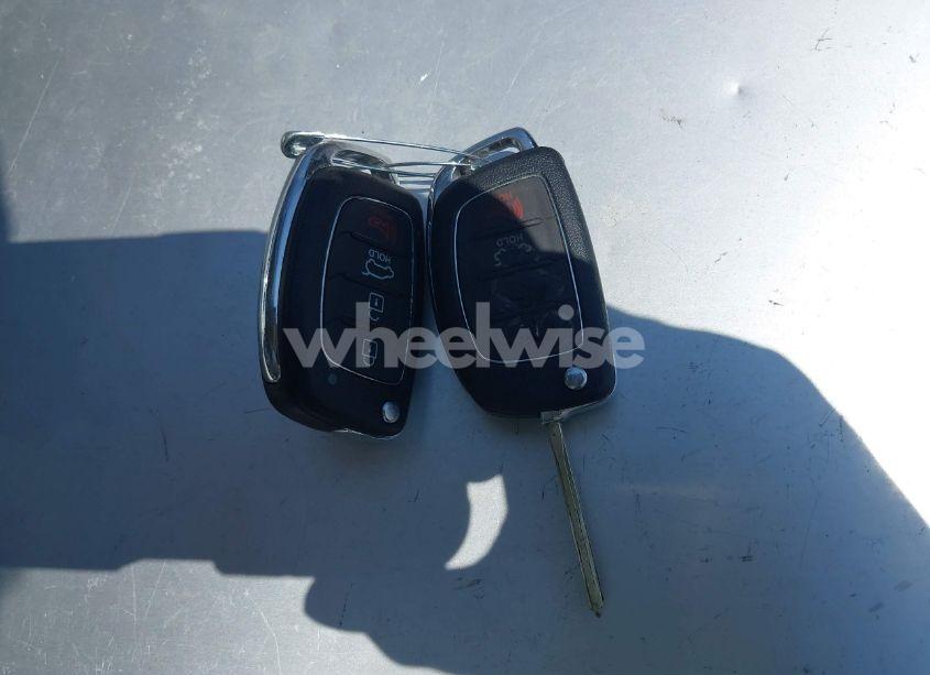 Photo 11 of 2016 Hyundai Sonata SE (VIN 5NPE24AF1GH343939)