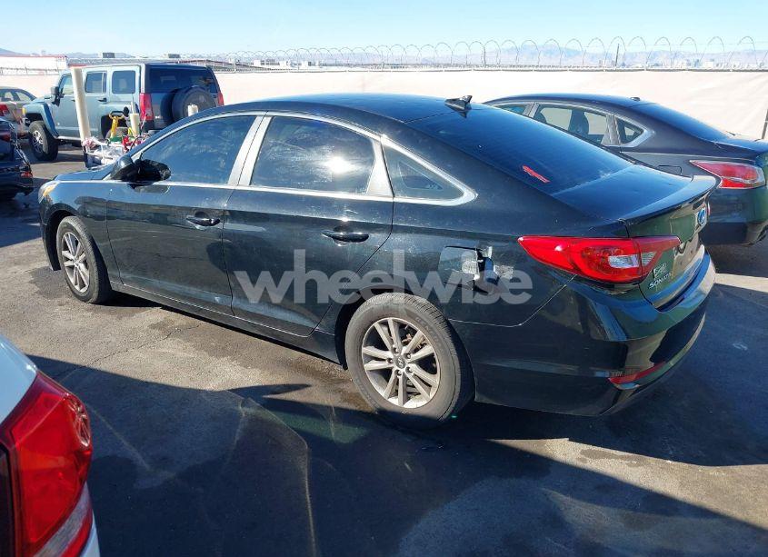 Photo 3 of 2016 Hyundai Sonata SE (VIN 5NPE24AF1GH352186)