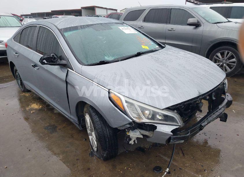 2016 Hyundai Sonata SE (VIN 5NPE24AF1GH365598) main photo