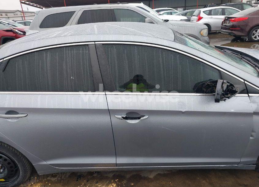 Photo 14 of 2016 Hyundai Sonata SE (VIN 5NPE24AF1GH365598)