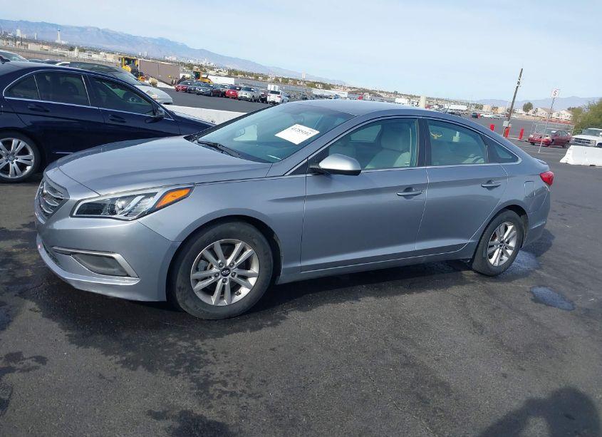 Photo 14 of 2016 Hyundai Sonata SE (VIN 5NPE24AF1GH405467)