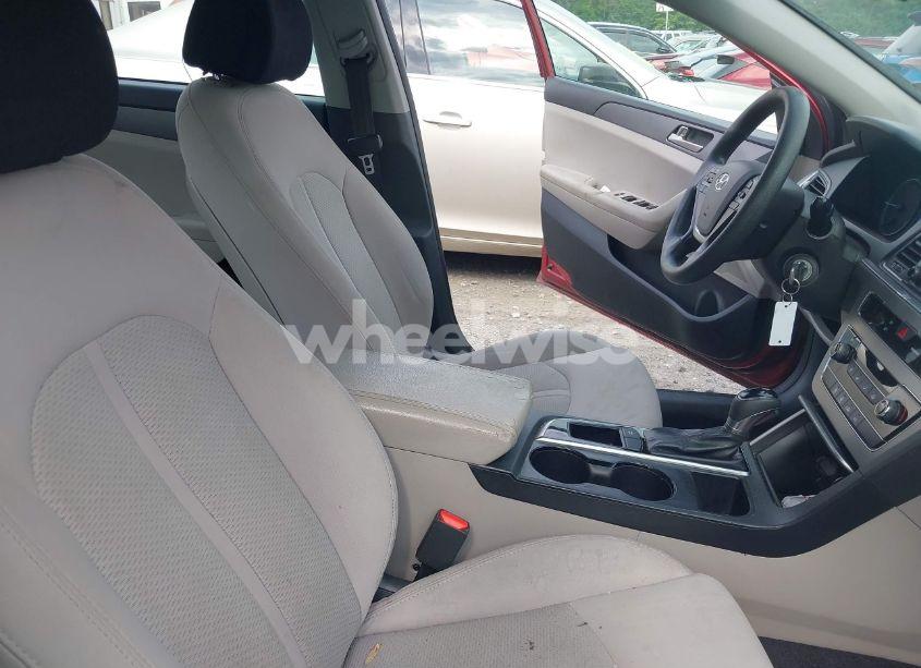 Photo 5 of 2016 Hyundai Sonata (VIN 5NPE24AF1GH410247)