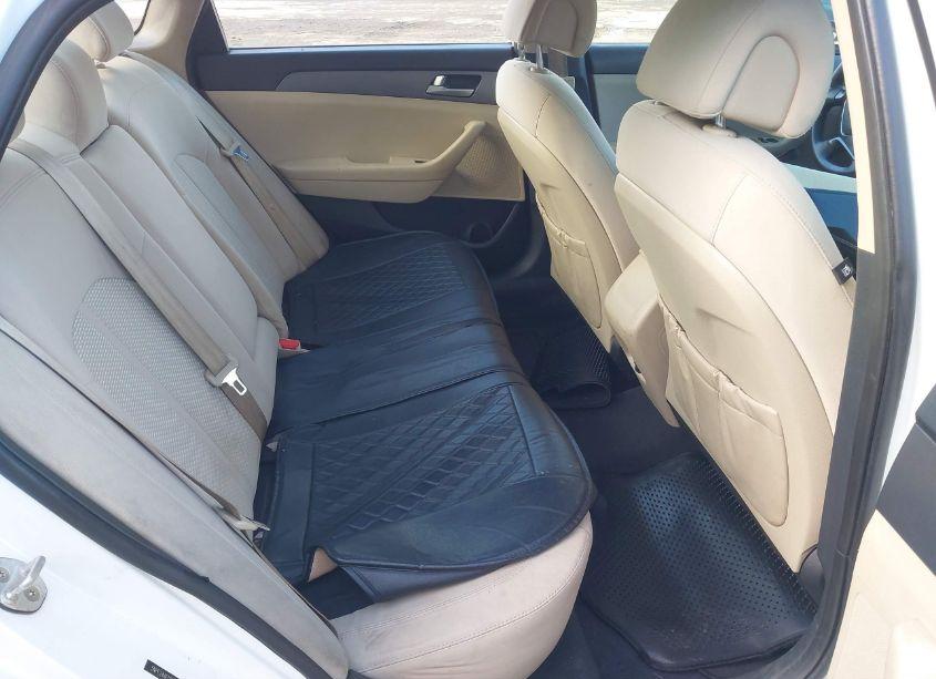 Photo 8 of 2016 Hyundai Sonata SE (VIN 5NPE24AF1GH434130)