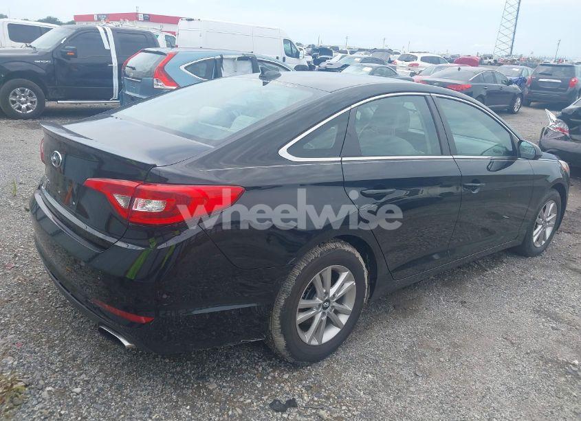 Photo 4 of 2017 Hyundai Sonata SE (VIN 5NPE24AF1HH466268)