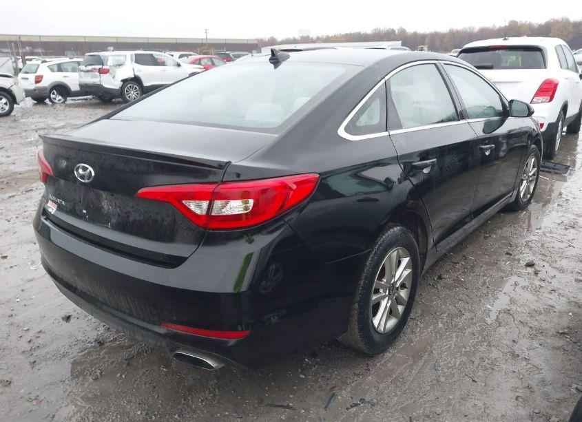 Photo 4 of 2017 Hyundai Sonata SE (VIN 5NPE24AF1HH479747)