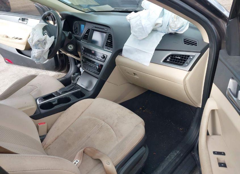 Photo 5 of 2017 Hyundai Sonata SE (VIN 5NPE24AF1HH512634)