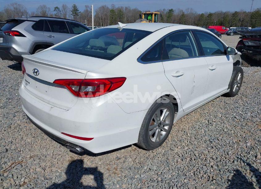 Photo 4 of 2017 Hyundai Sonata SE (VIN 5NPE24AF1HH518515)