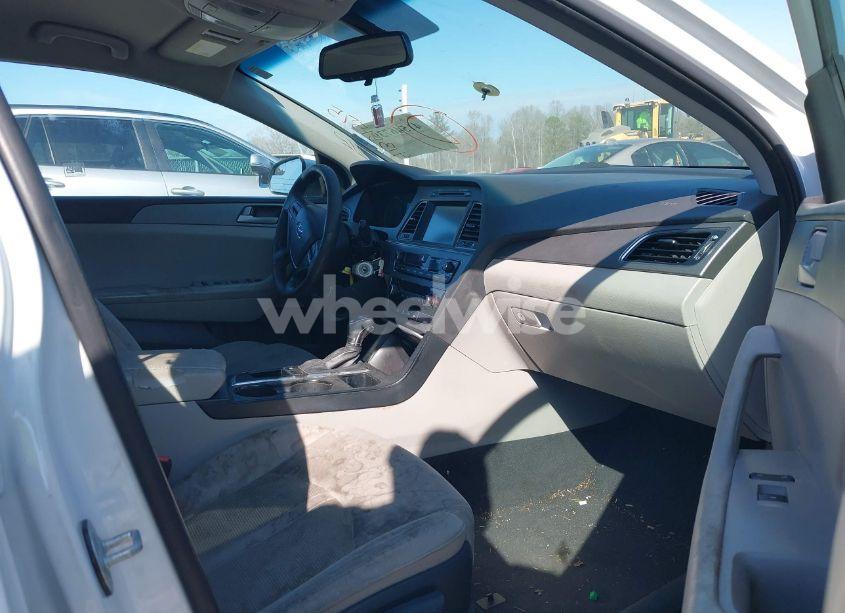 Photo 5 of 2017 Hyundai Sonata SE (VIN 5NPE24AF1HH518515)