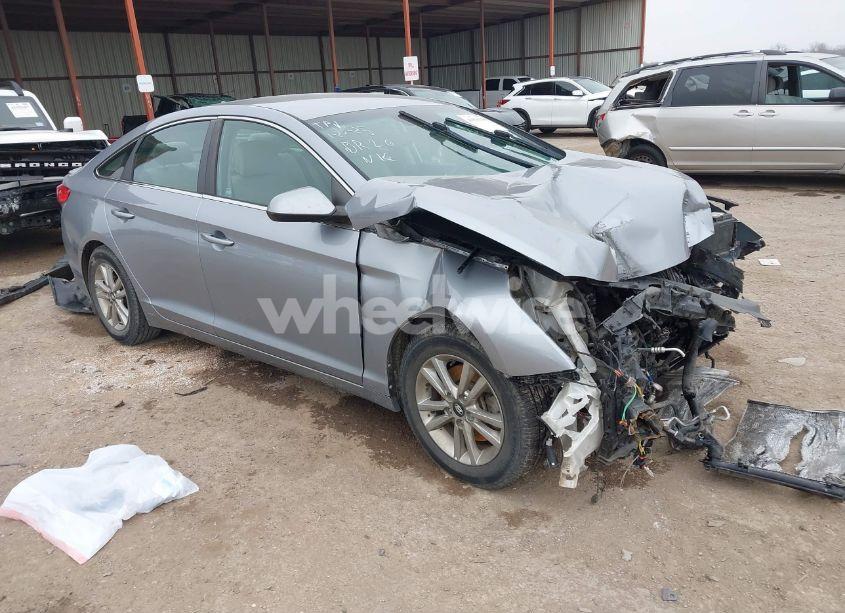 2017 Hyundai Sonata (VIN 5NPE24AF1HH569156) main photo