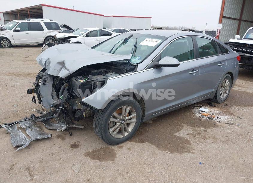 Photo 2 of 2017 Hyundai Sonata (VIN 5NPE24AF1HH569156)