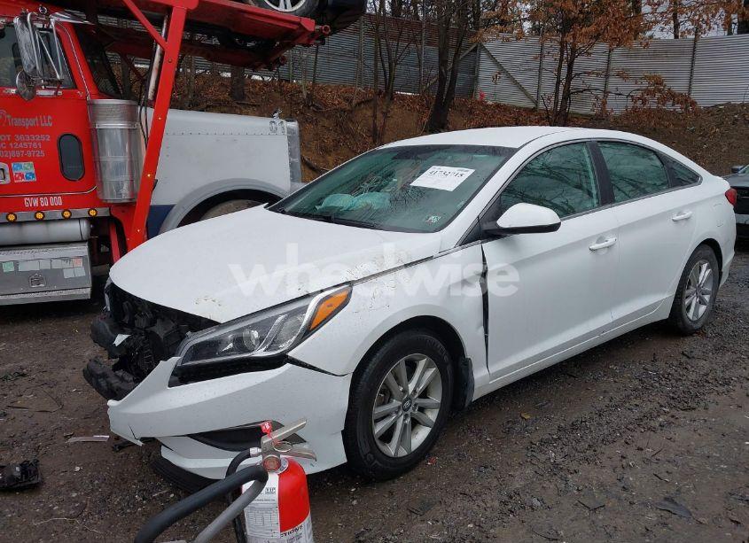 Photo 2 of 2017 Hyundai Sonata (VIN 5NPE24AF1HH569352)