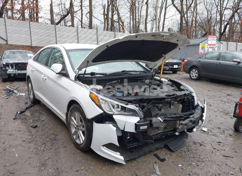 Photo 6 of 2017 Hyundai Sonata (VIN 5NPE24AF1HH569352)