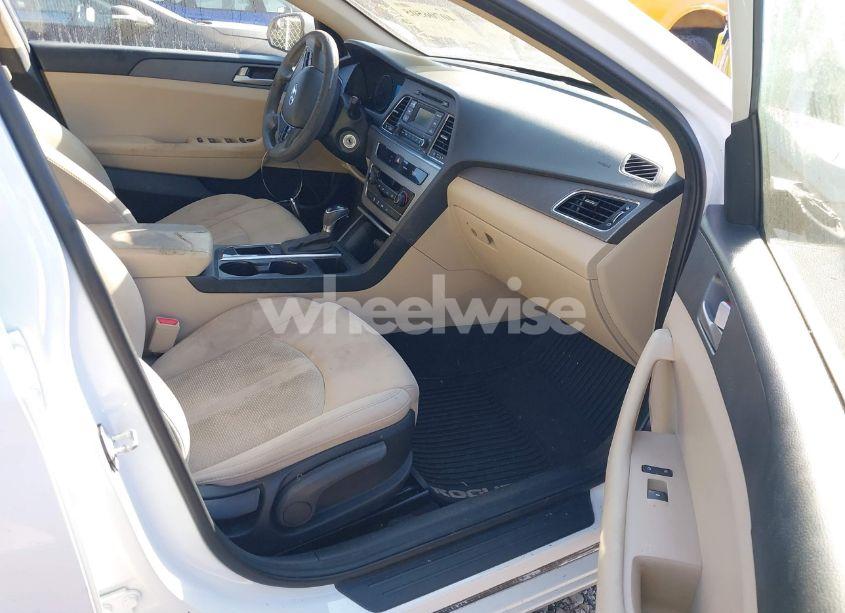 Photo 5 of 2017 Hyundai Sonata (VIN 5NPE24AF1HH581906)