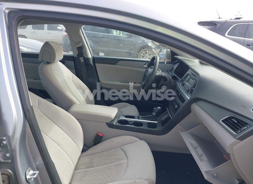 Photo 5 of 2017 Hyundai Sonata (VIN 5NPE24AF1HH588693)