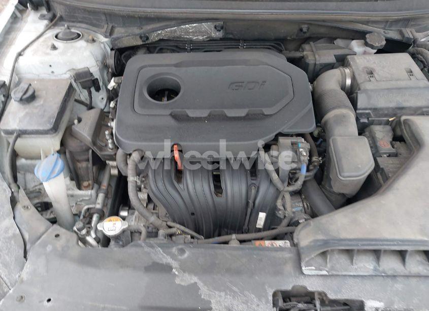 Photo 10 of 2018 Hyundai Sonata SE (VIN 5NPE24AF1JH614229)