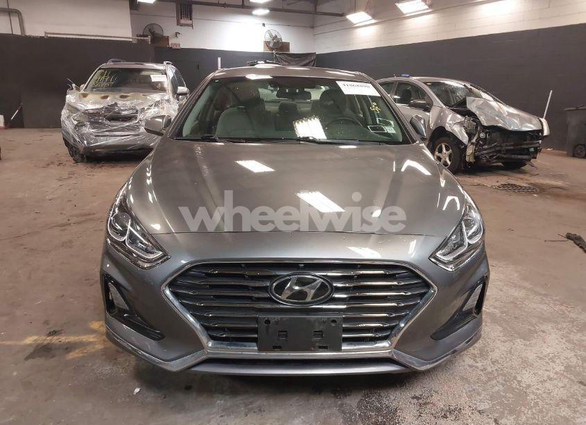Photo 12 of 2018 Hyundai Sonata SE (VIN 5NPE24AF1JH668792)