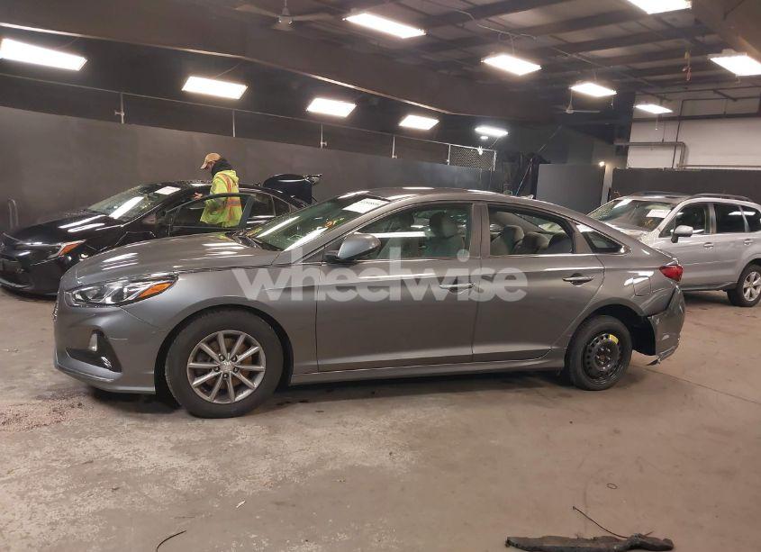 Photo 14 of 2018 Hyundai Sonata SE (VIN 5NPE24AF1JH668792)