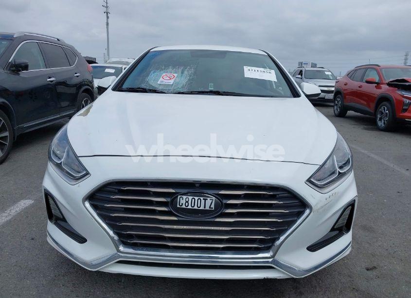 Photo 12 of 2018 Hyundai Sonata SE (VIN 5NPE24AF1JH676441)