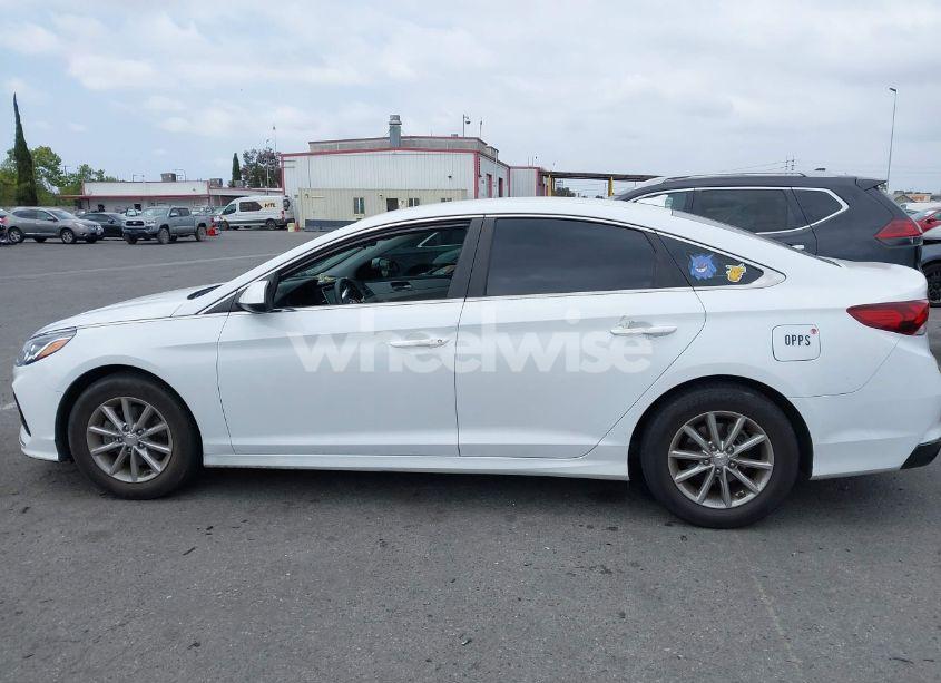 Photo 14 of 2018 Hyundai Sonata SE (VIN 5NPE24AF1JH676441)