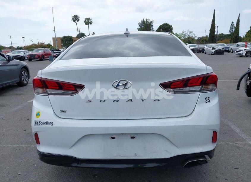 Photo 16 of 2018 Hyundai Sonata SE (VIN 5NPE24AF1JH676441)