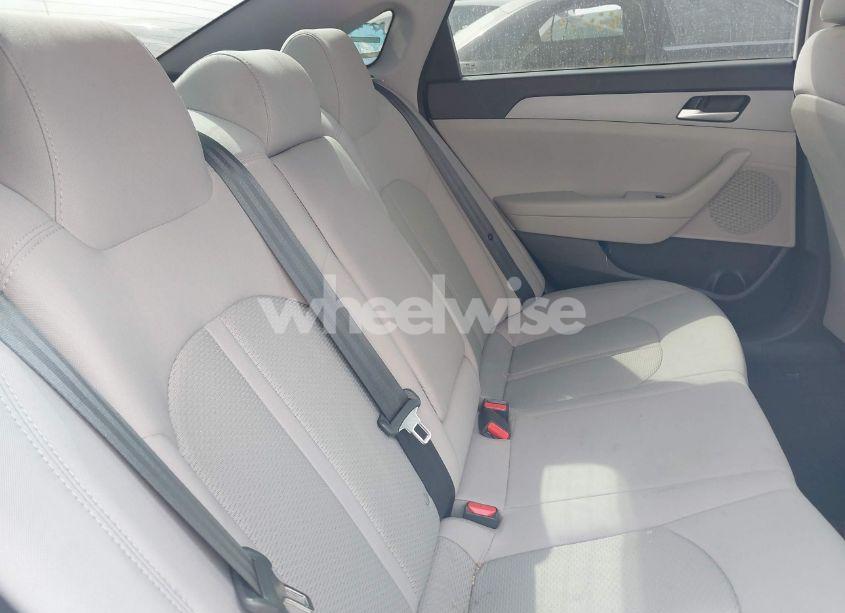 Photo 8 of 2018 Hyundai Sonata SE (VIN 5NPE24AF1JH676441)