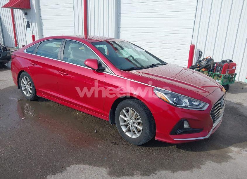 2018 Hyundai Sonata SE (VIN 5NPE24AF1JH688430) main photo