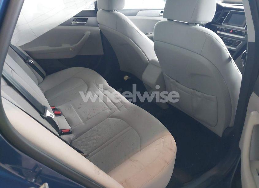 Photo 8 of 2018 Hyundai Sonata SE (VIN 5NPE24AF1JH693255)