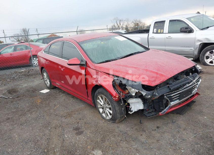 2018 Hyundai Sonata SE (VIN 5NPE24AF1JH708501) main photo