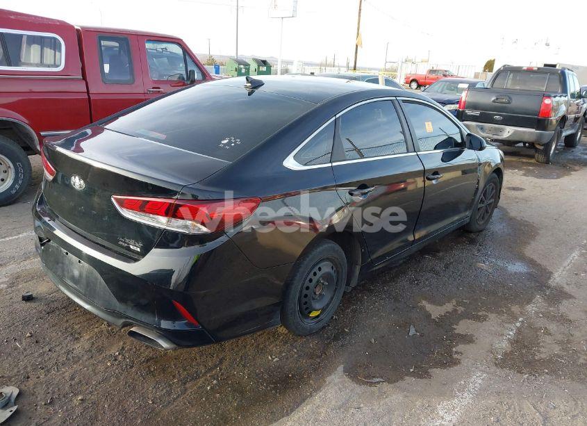 Photo 4 of 2019 Hyundai Sonata SE (VIN 5NPE24AF1KH736414)