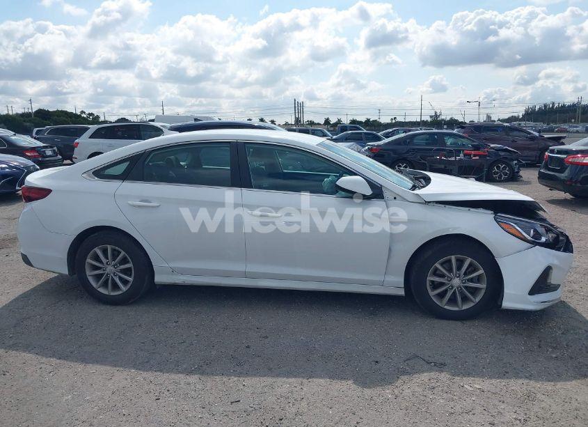Photo 13 of 2019 Hyundai Sonata SE (VIN 5NPE24AF1KH758199)