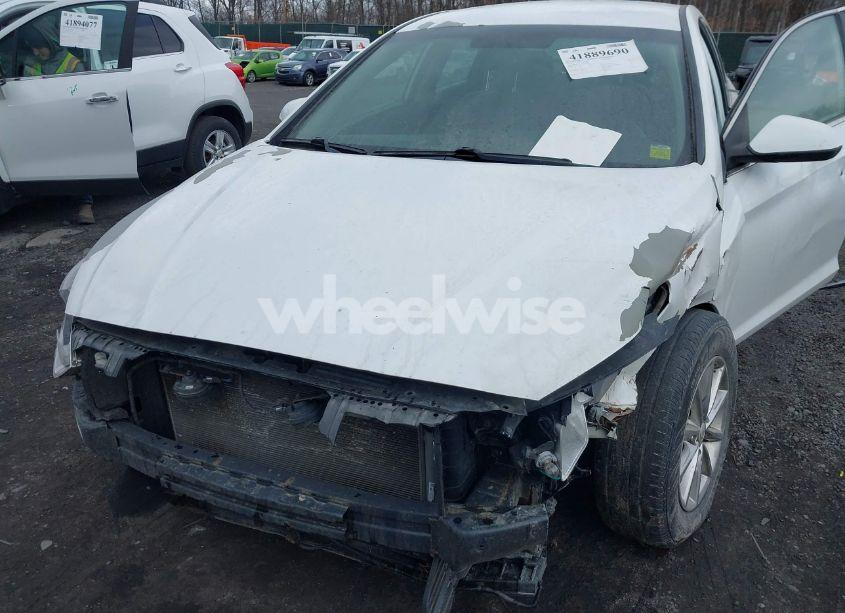 Photo 6 of 2019 Hyundai Sonata SE (VIN 5NPE24AF1KH771065)