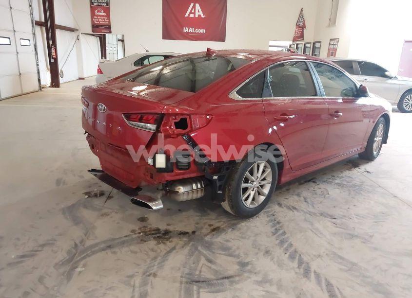 Photo 4 of 2019 Hyundai Sonata SE (VIN 5NPE24AF1KH780378)