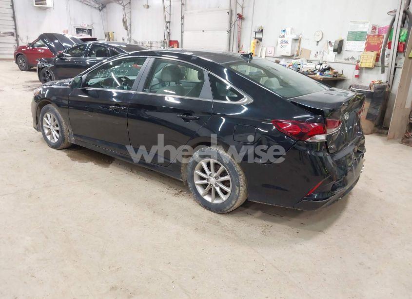 Photo 3 of 2019 Hyundai Sonata SE (VIN 5NPE24AF1KH785659)