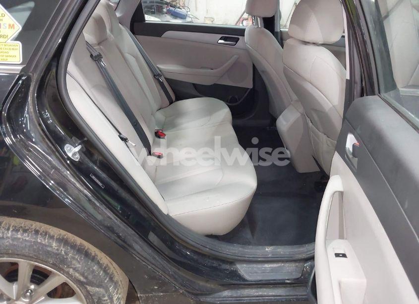 Photo 8 of 2019 Hyundai Sonata SE (VIN 5NPE24AF1KH785659)