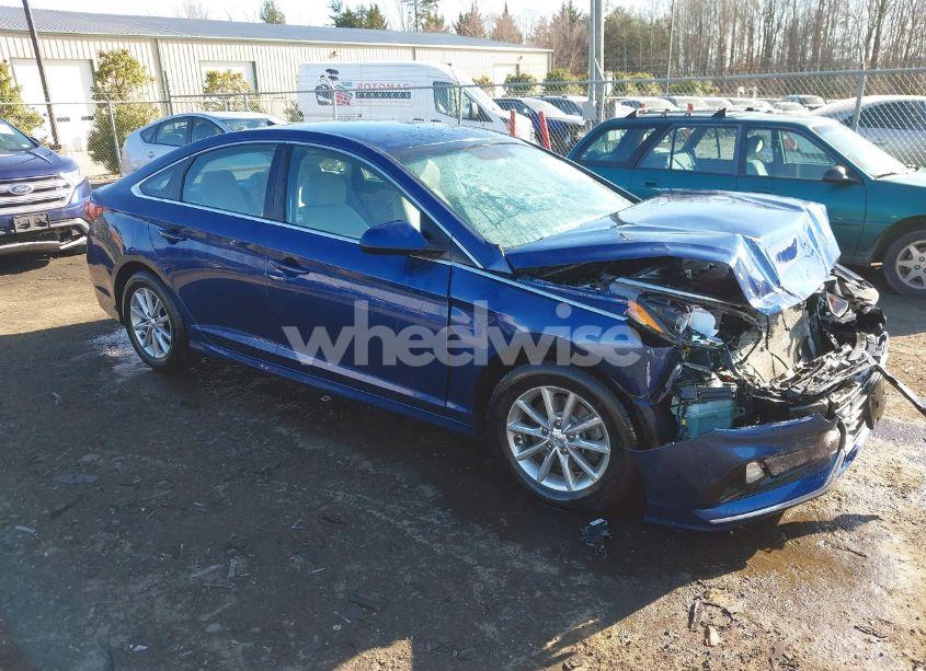 2019 Hyundai Sonata SE (VIN 5NPE24AF1KH792658) main photo